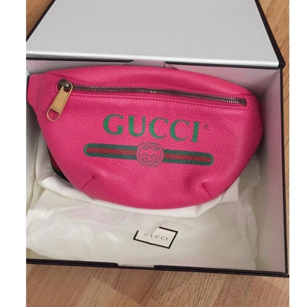 Gucci print belt bag pink